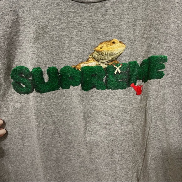 Súpreme T-shirt - Picture 1 of 6
